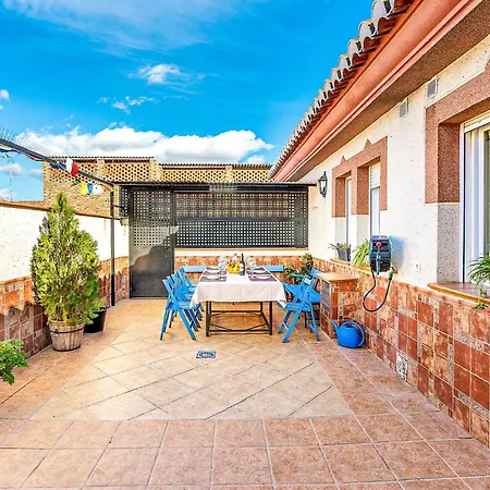 Holiday home Stunning Air Conditioned House