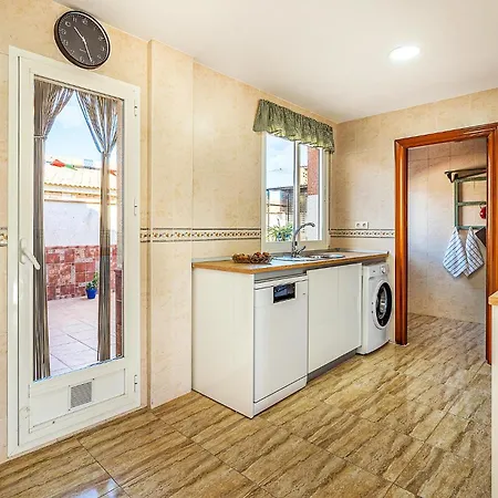 Stunning Air Conditioned House